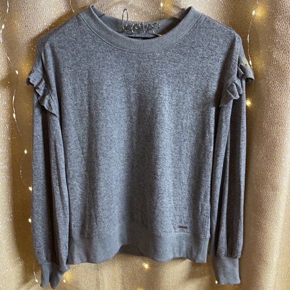 NWT Tahari Super Soft Ruffle Long Sleeve Sweater - Picture 2 of 7